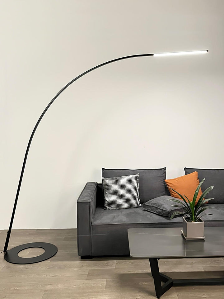 Lampo Floor Lamp - Vakkerlight