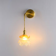 Laura Brass Wall Lamp - Vakkerlight