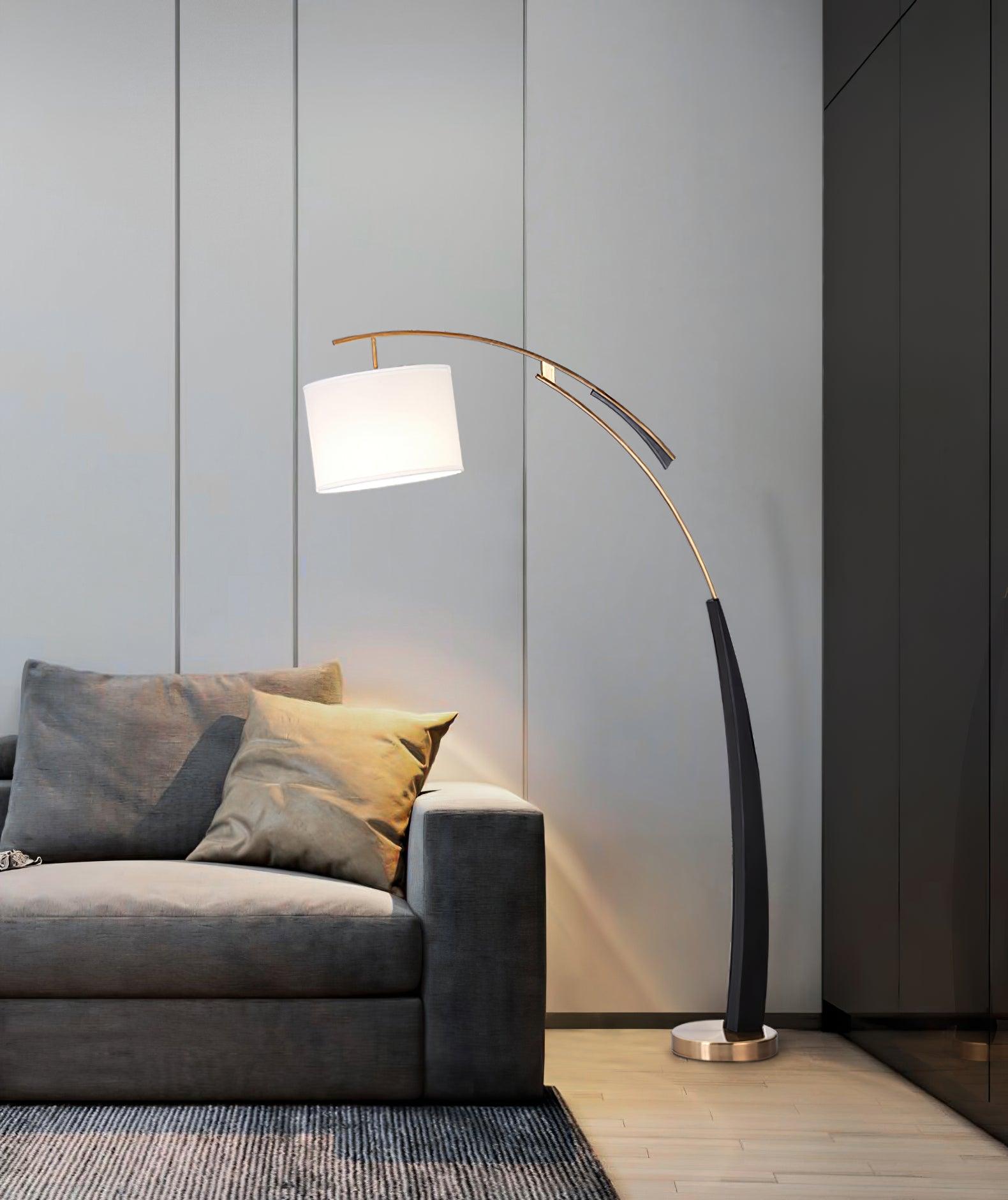 Matterhorn Arc Floor Lamp – Vakkerlight