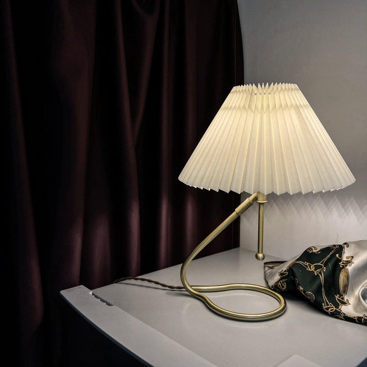 Levitate Pleated Table Lamp - Vakkerlight