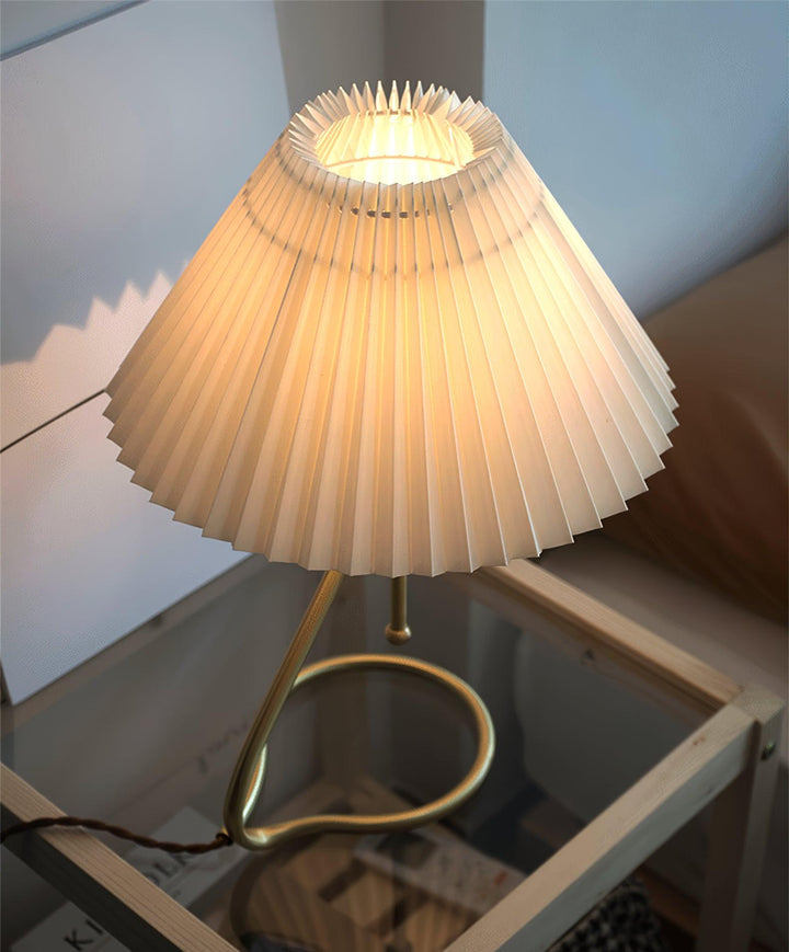 Levitate Pleated Table Lamp - Vakkerlight