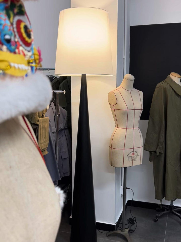 Montenegro Floor Lamp - Vakkerlight