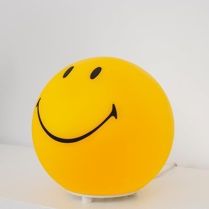 Smiling Table Lamp - Vakkerlight