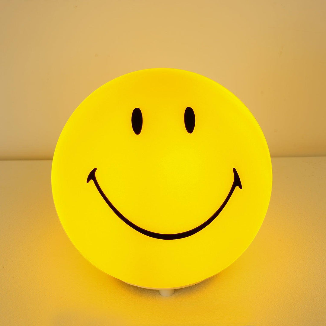 Smiling Table Lamp - Vakkerlight