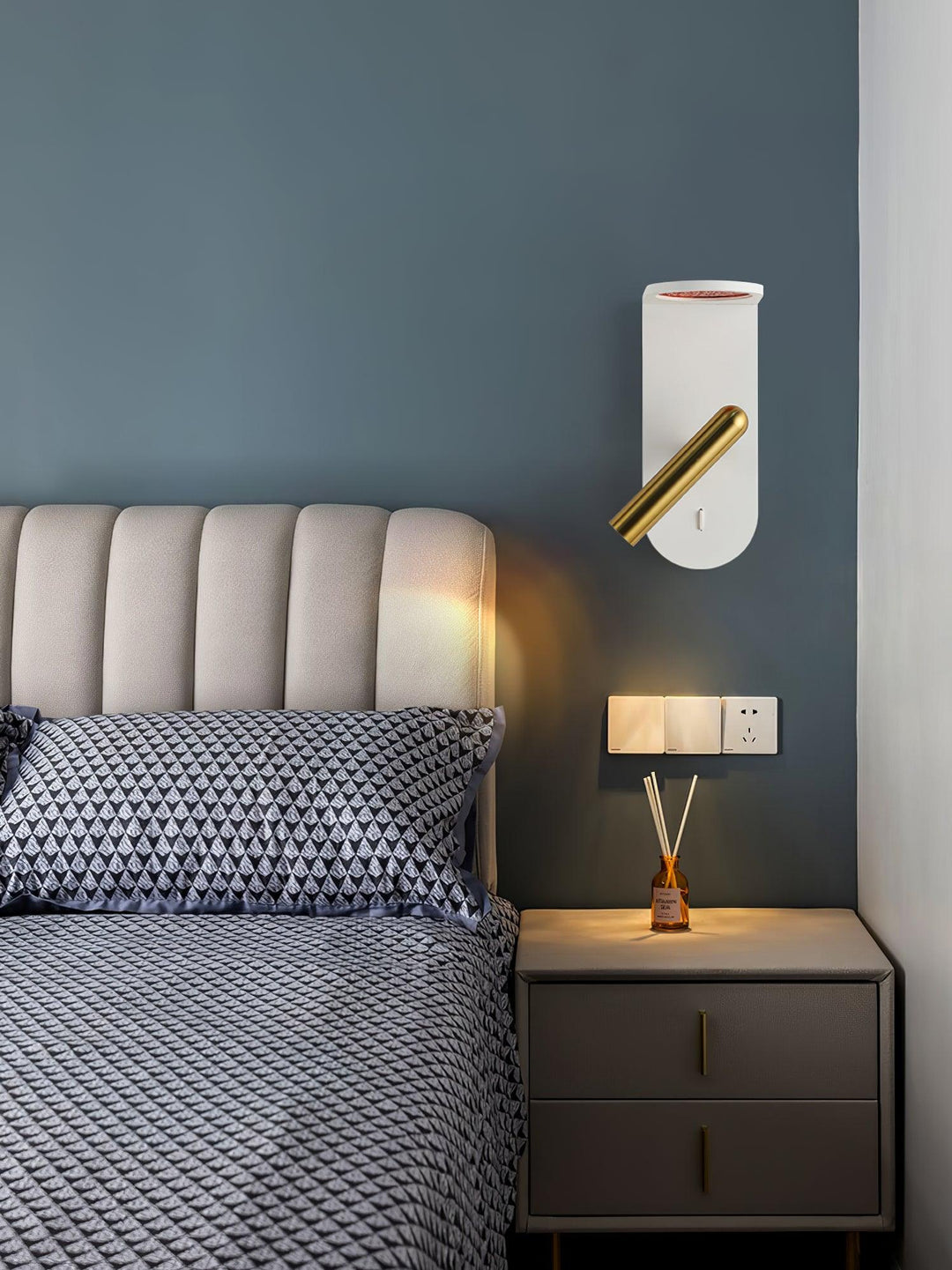 Nights LED Sconce - Vakkerlight