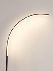 Nordic Arc Floor Lamp - Vakkerlight