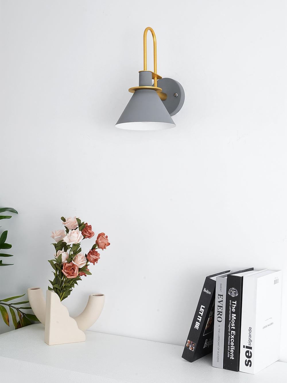 Nordic Metal Wall Sconce - Vakkerlight