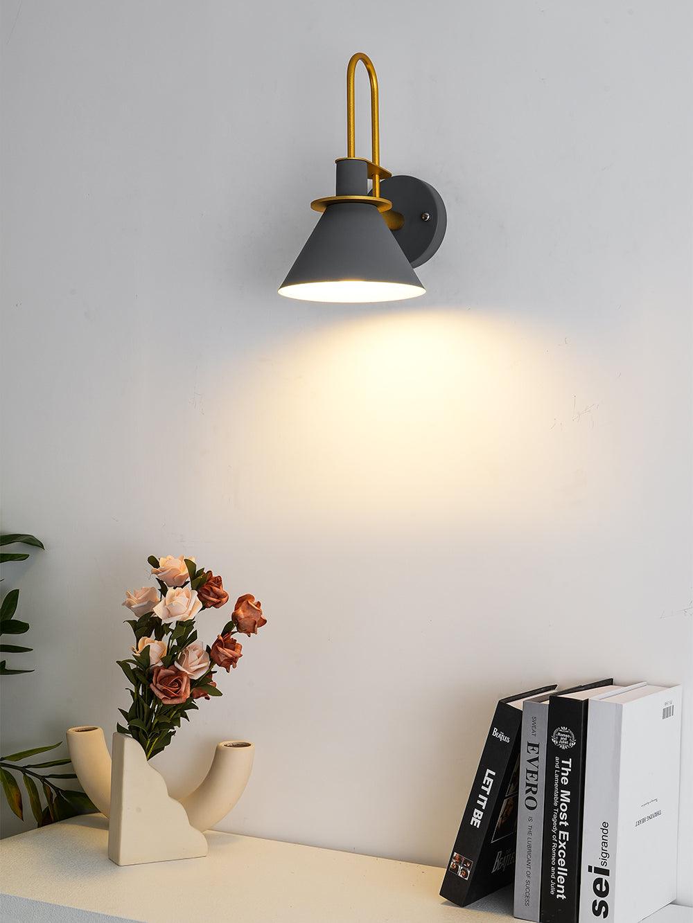 Nordic Metal Wall Sconce - Vakkerlight