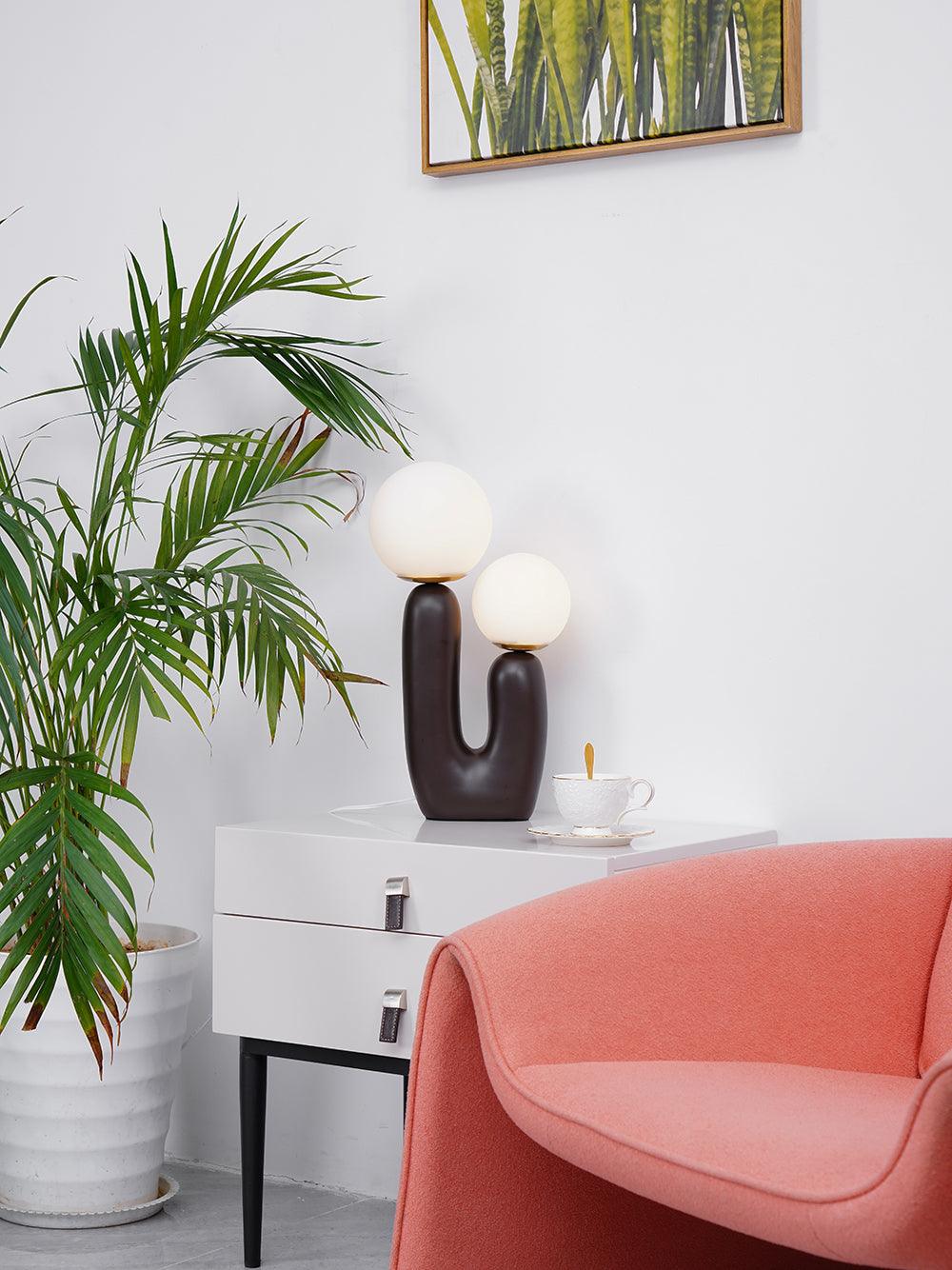 Oo Smooth Table Lamp - Vakkerlight