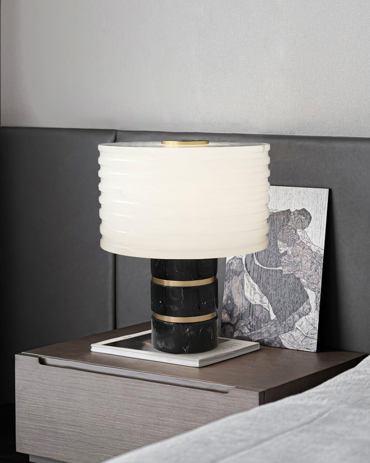 Outela Table Lamp - Vakkerlight