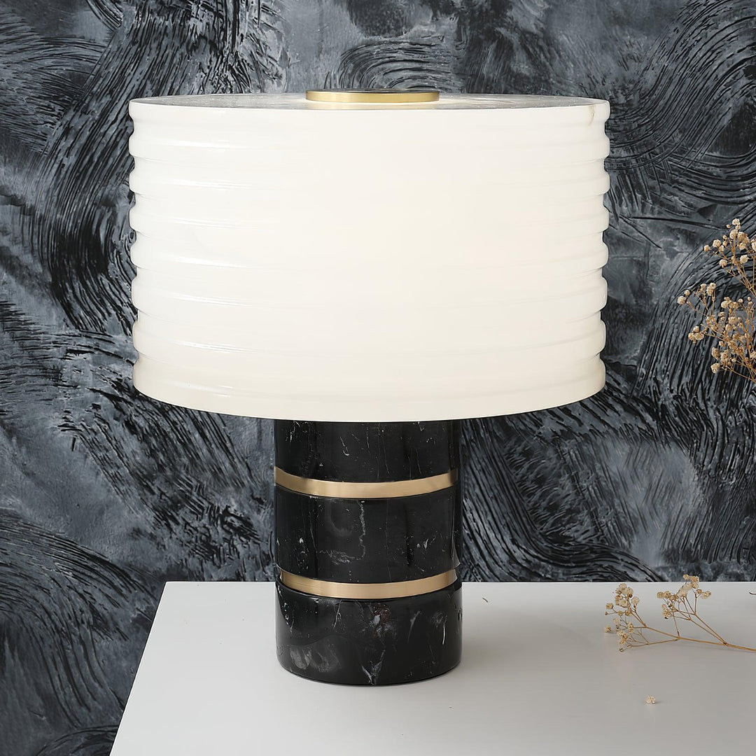 Outela Table Lamp - Vakkerlight