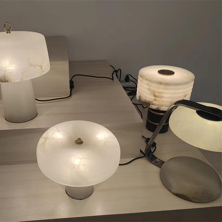 Outela Table Lamp - Vakkerlight