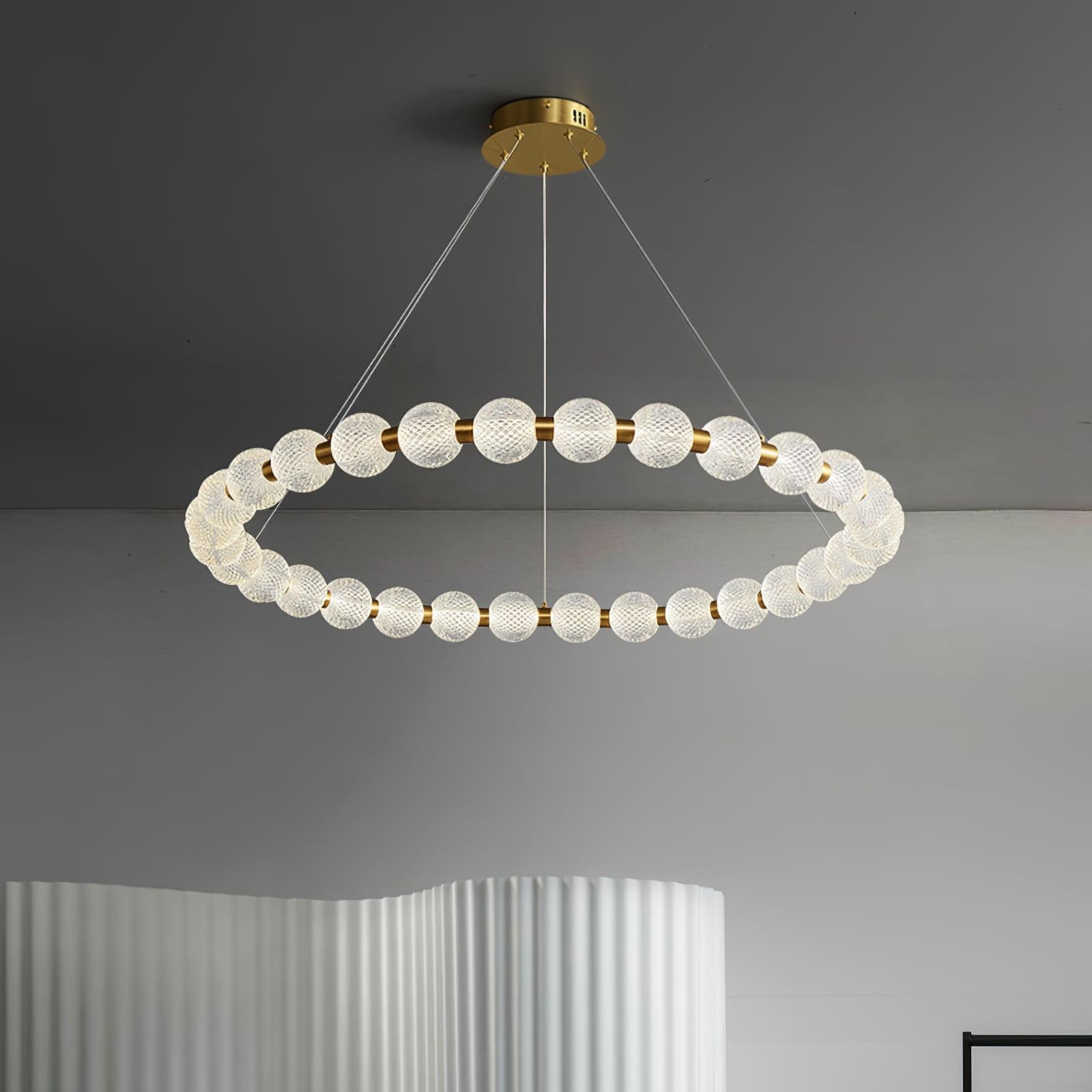 Pearl Chandelier – Vakkerlight