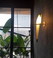 Perching Bird Wall Lamp - Vakkerlight