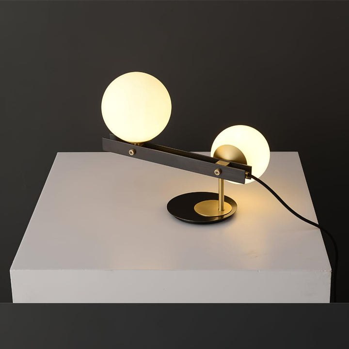 Planeta Table Lamp - Vakkerlight