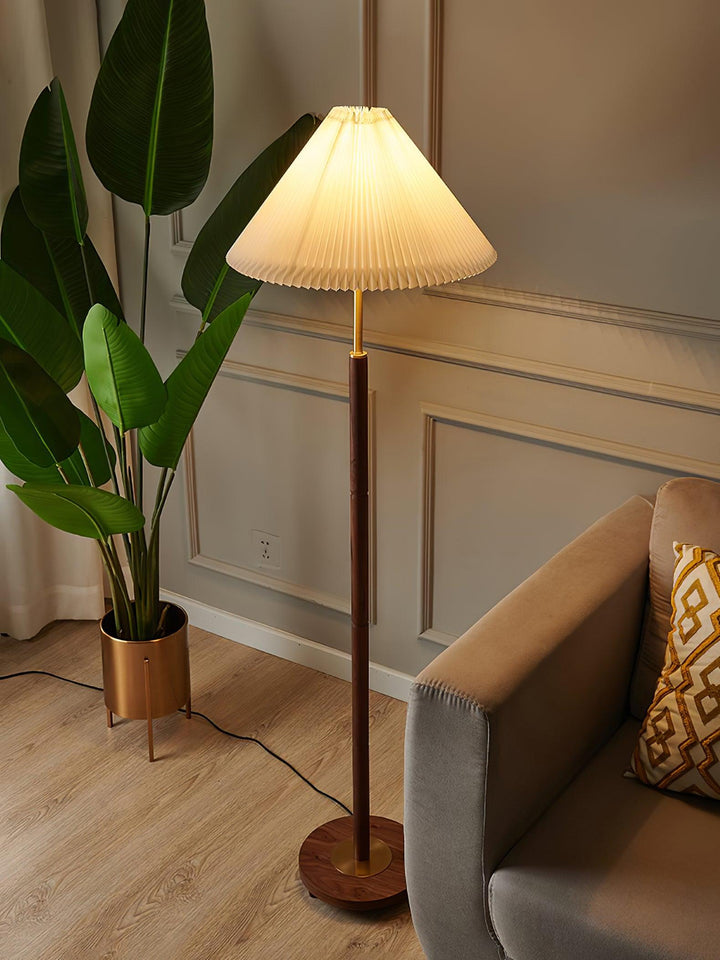 Pleated Floor Lamp - Vakkerlight