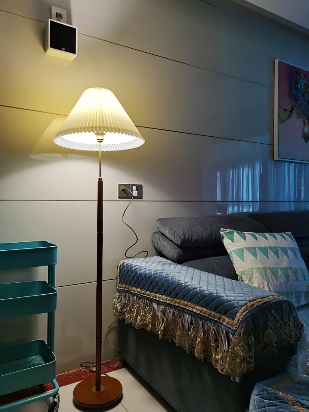 Pleated Floor Lamp - Vakkerlight