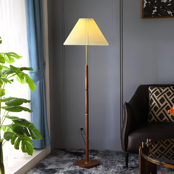 Pleated Floor Lamp - Vakkerlight