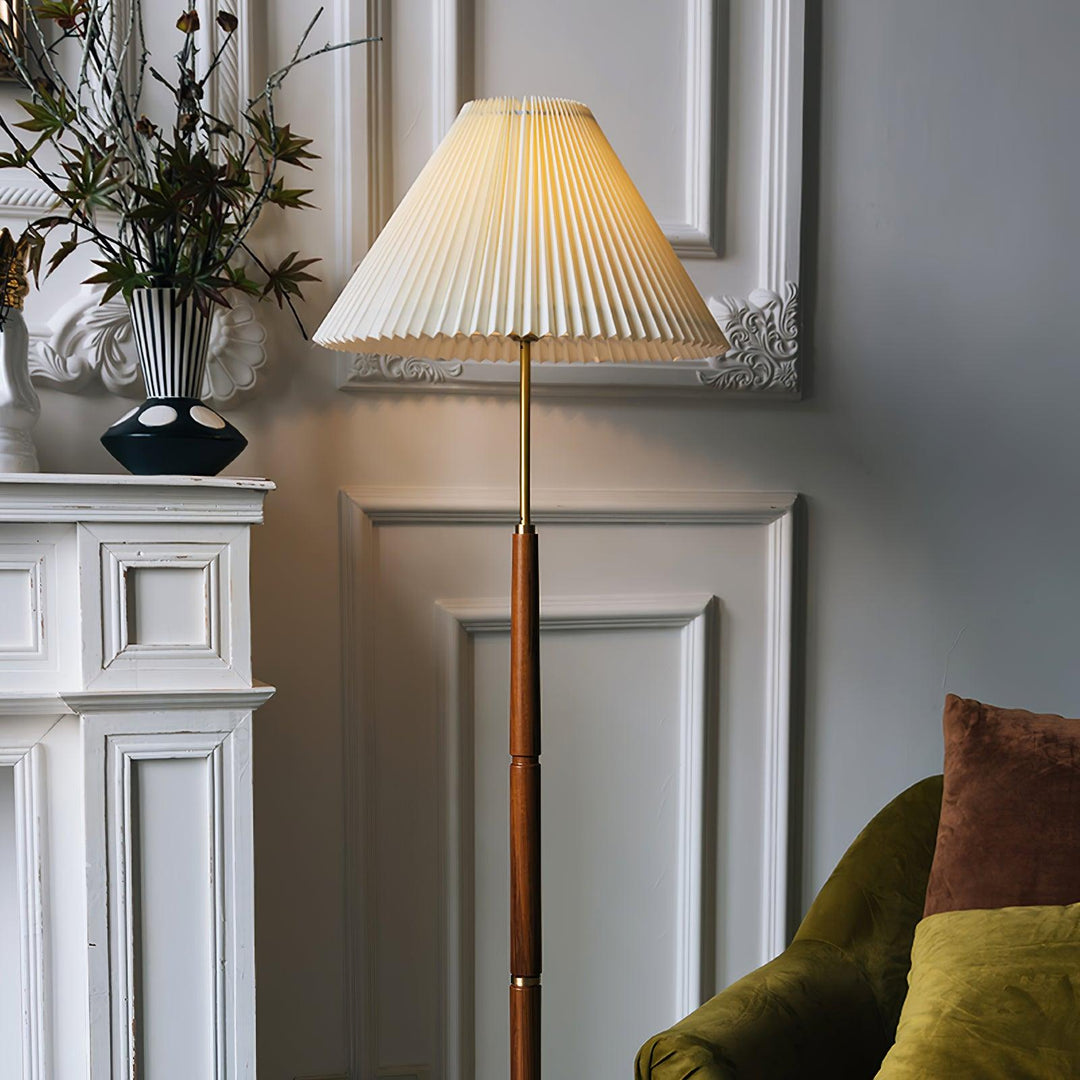 Pleated Floor Lamp - Vakkerlight