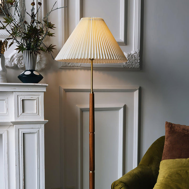 Pleated Floor Lamp - Vakkerlight