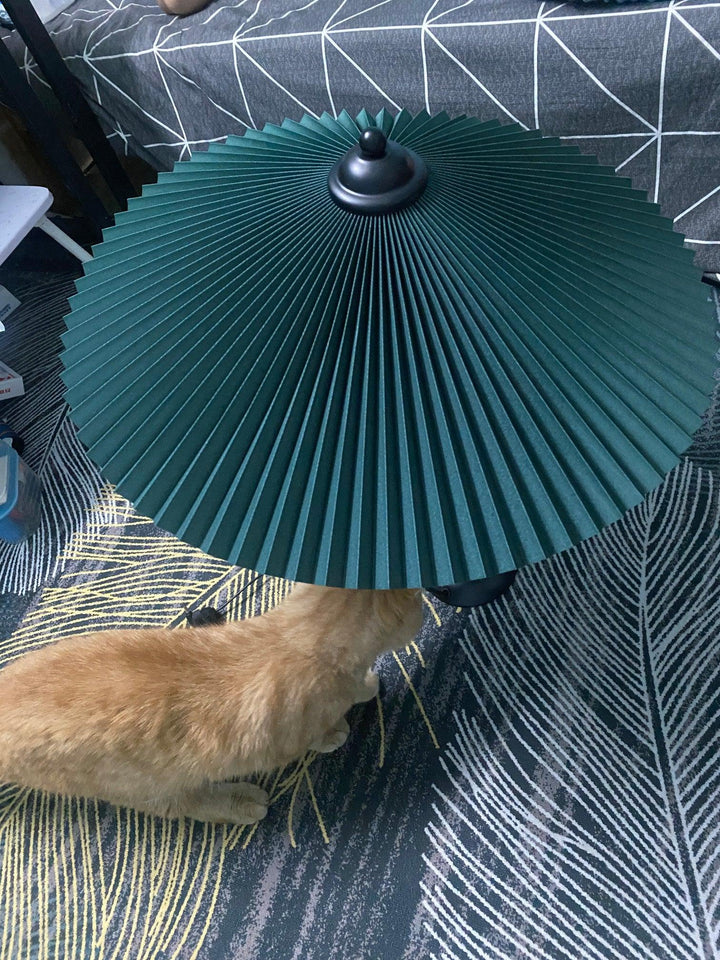 Pleated Hat Table Lamp - Vakkerlight