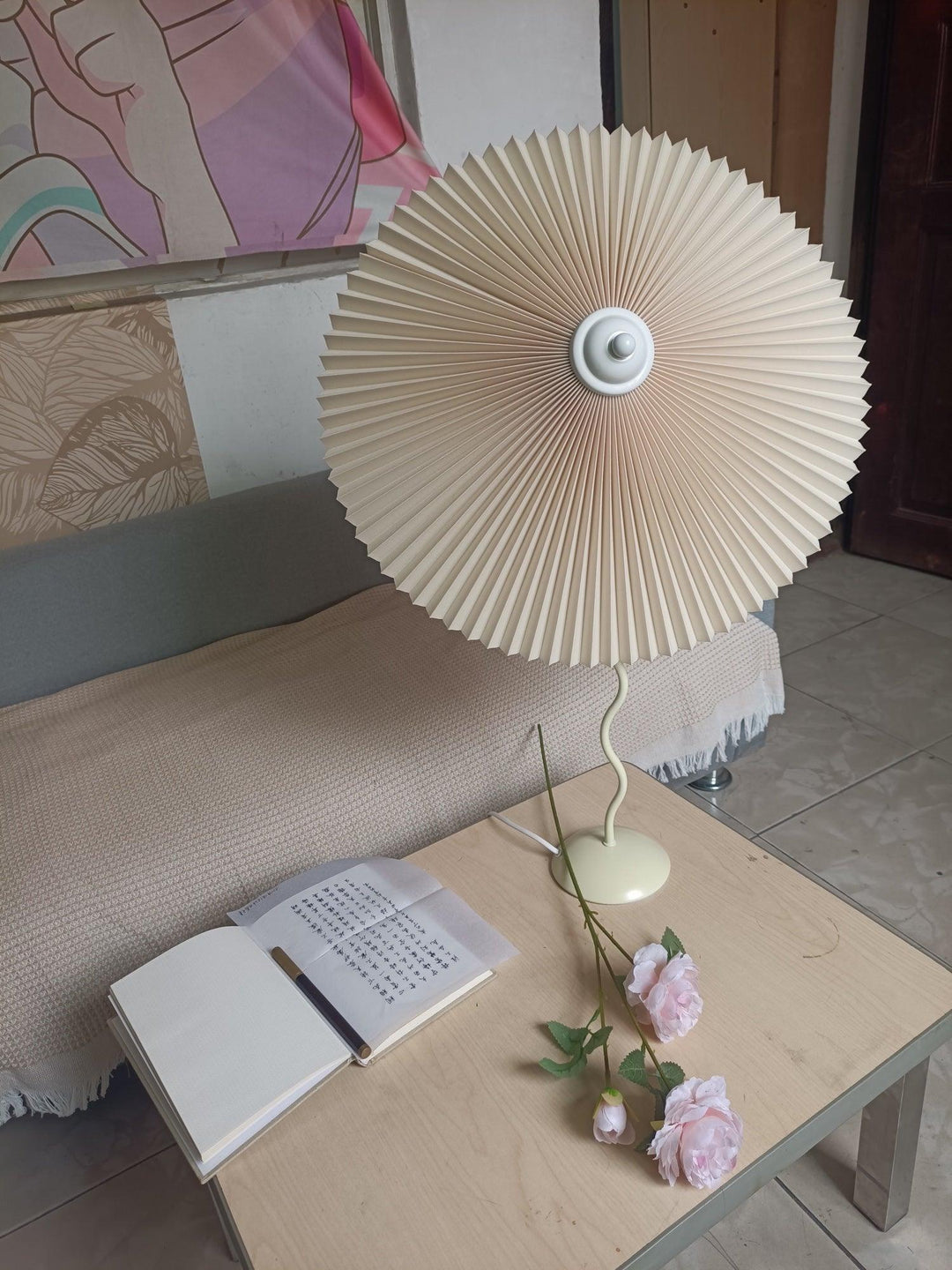 Pleated Hat Table Lamp - Vakkerlight