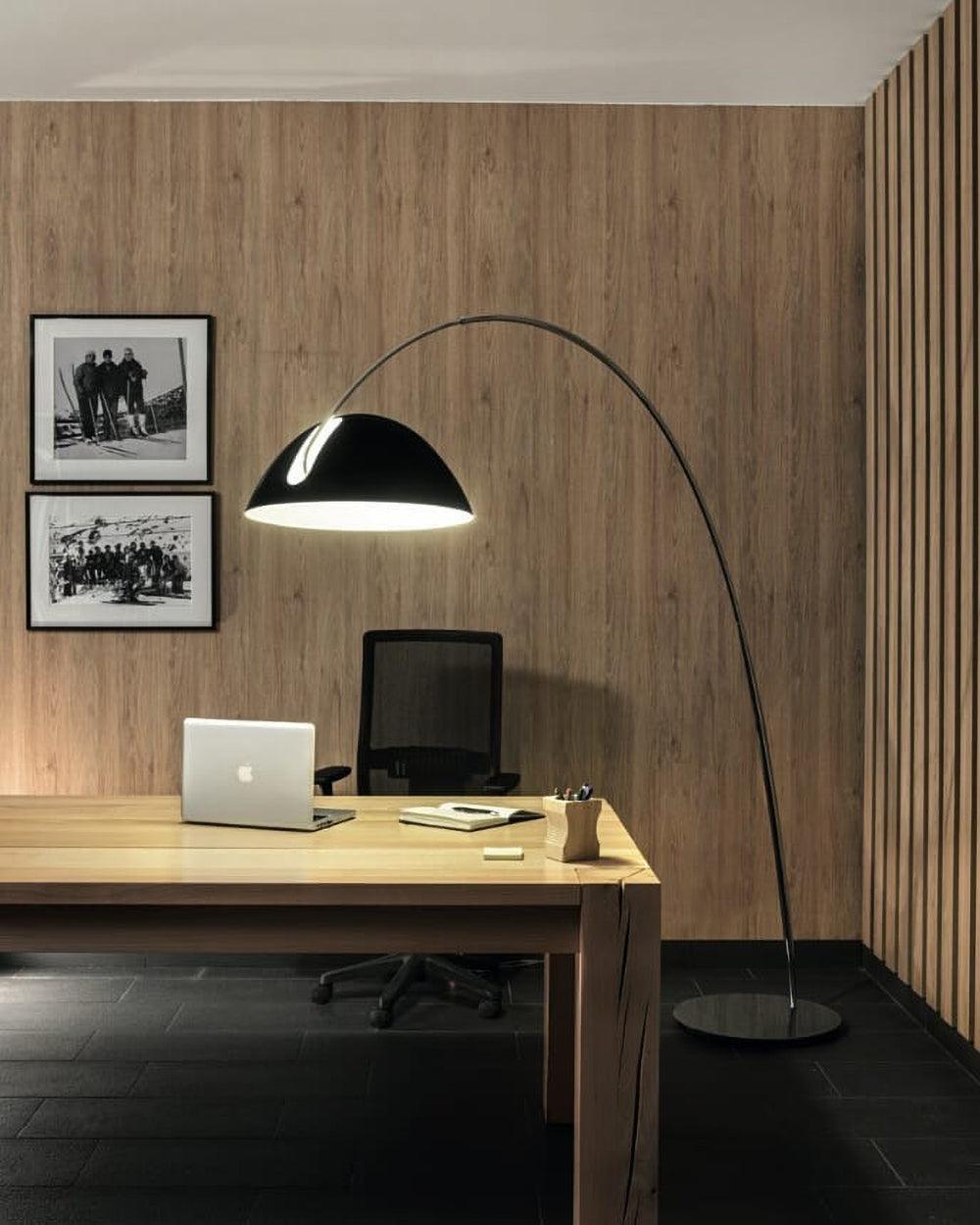 Pluma Floor Lamp - Vakkerlight