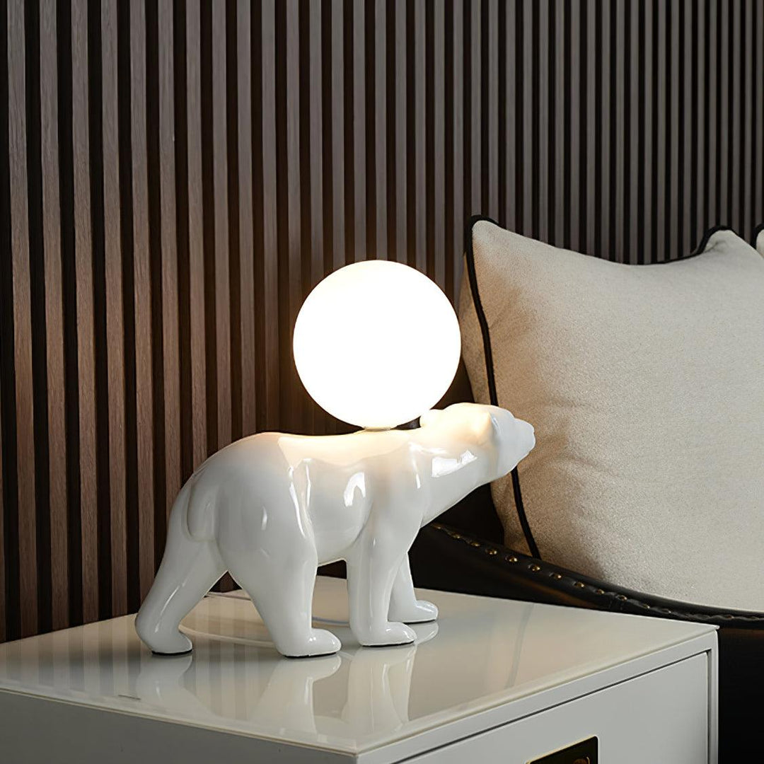 Polar Bear Table Lamp - Vakkerlight