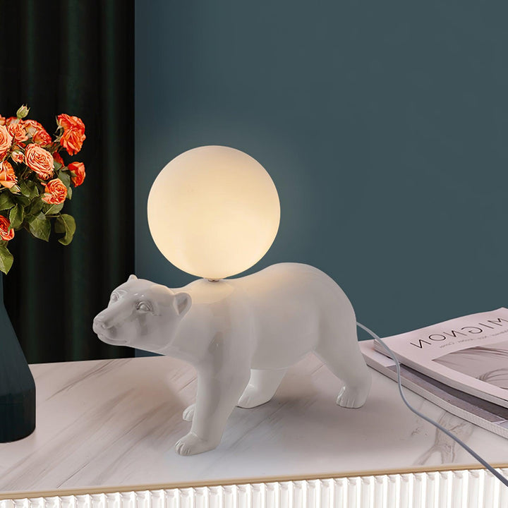 Polar Bear Table Lamp - Vakkerlight