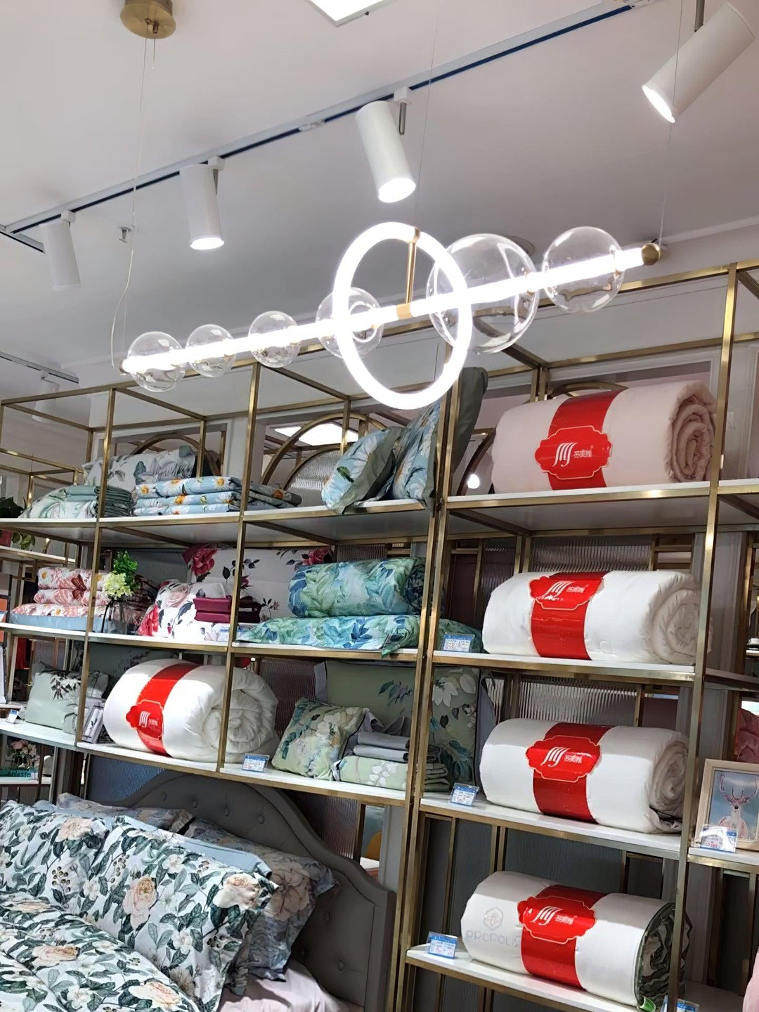 Puppet Pendant Light - Vakkerlight