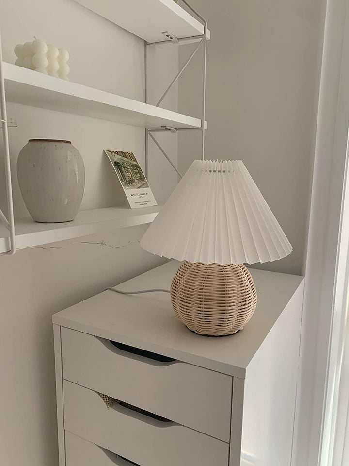 Rattan Pleated Table lamp - Vakkerlight