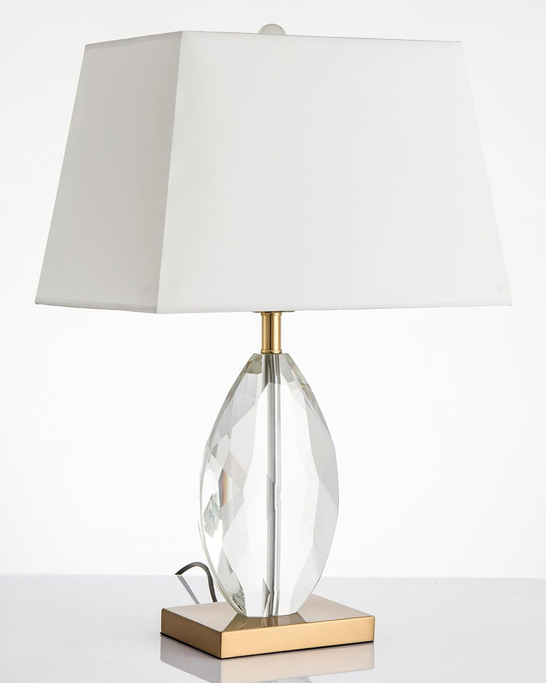 Regal Table Lamp - Vakkerlight