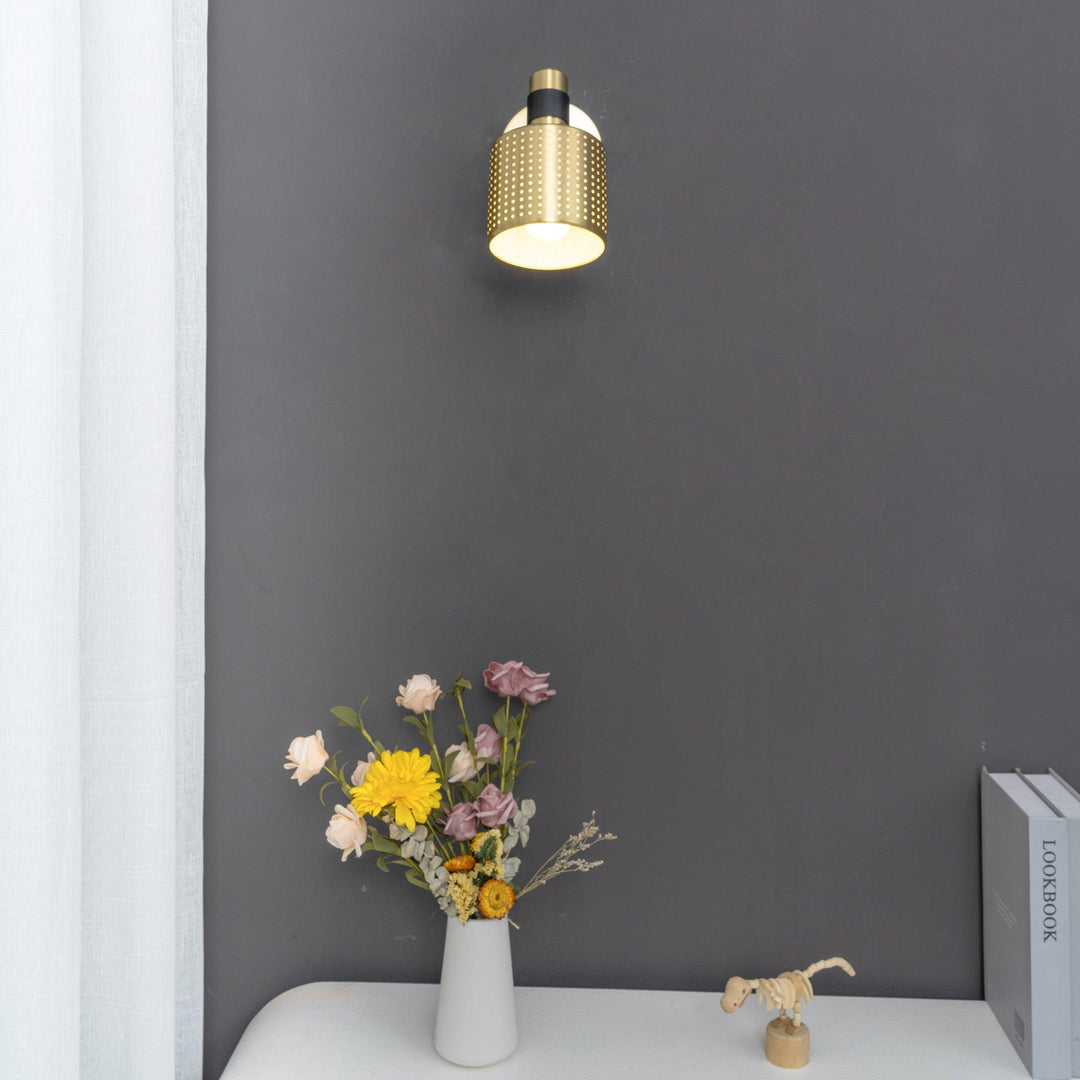 Riddle Wall Light - Vakkerlight