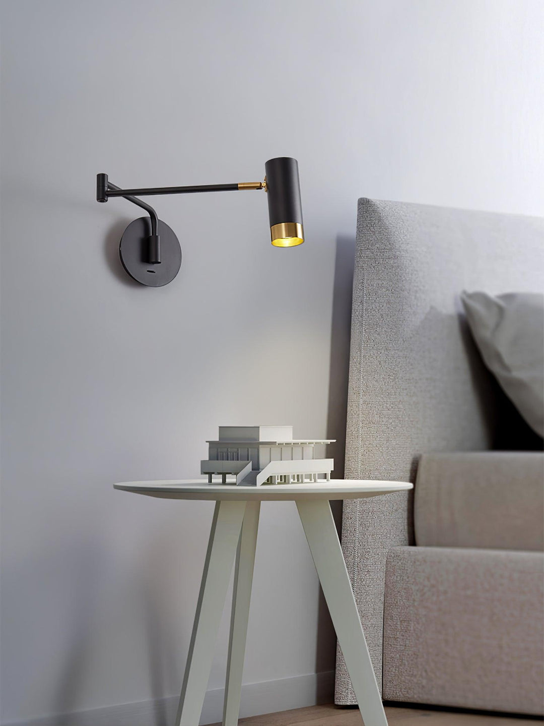 Ridge Arm Wall Lamp - Vakkerlight