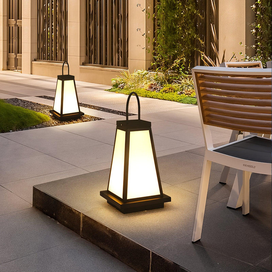 Roam Lantern Garden Lamp - Vakkerlight