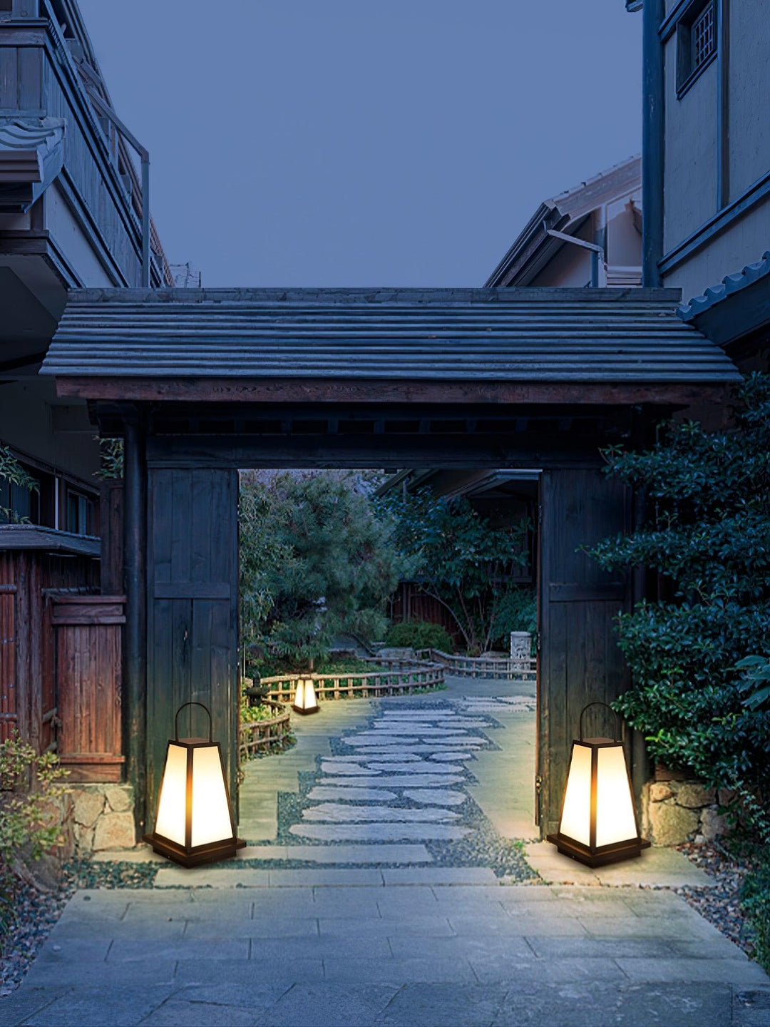 Roam Lantern Garden Lamp - Vakkerlight