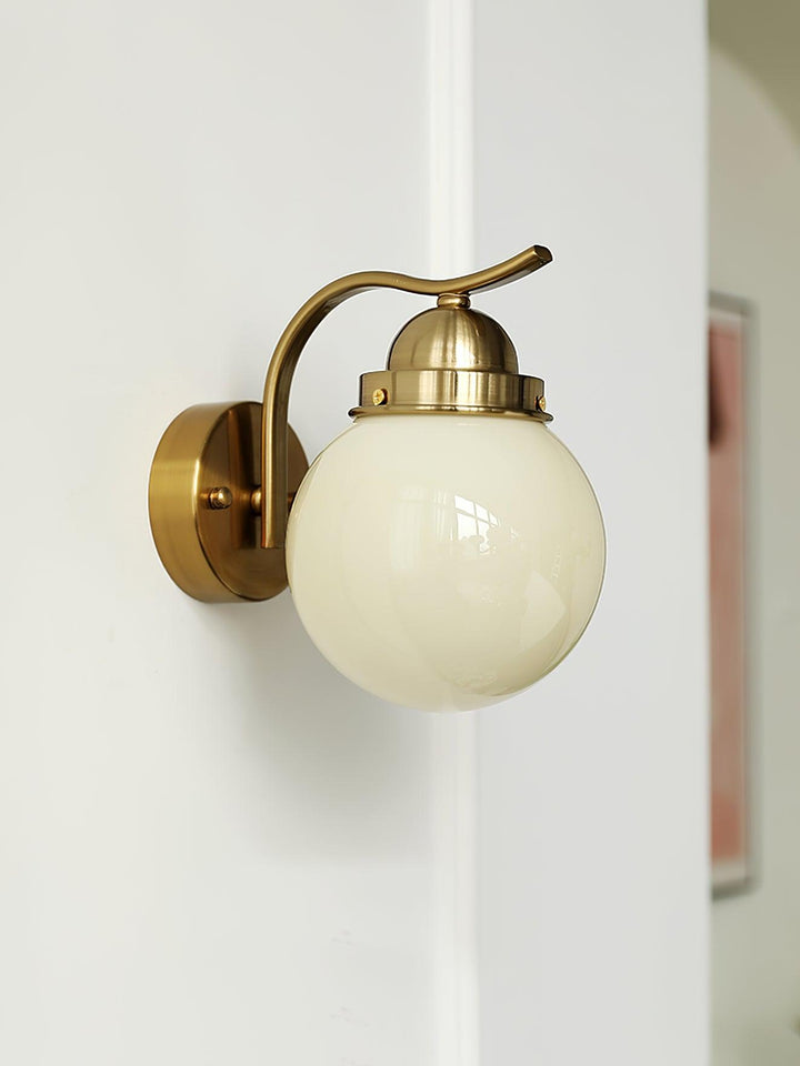 Ryttenberg Wall Lamp - Vakkerlight