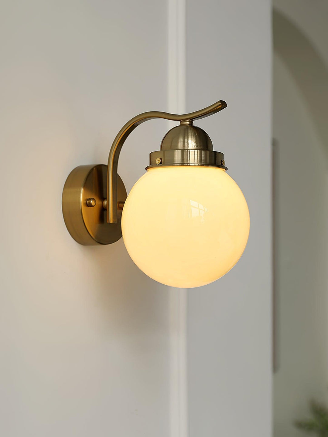 Ryttenberg Wall Lamp - Vakkerlight