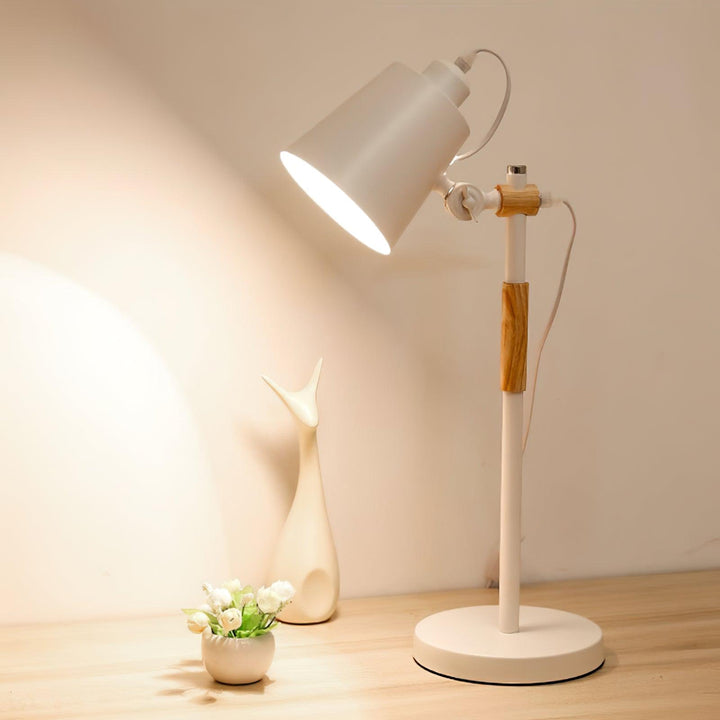 Scantling Desk Lamp - Vakkerlight