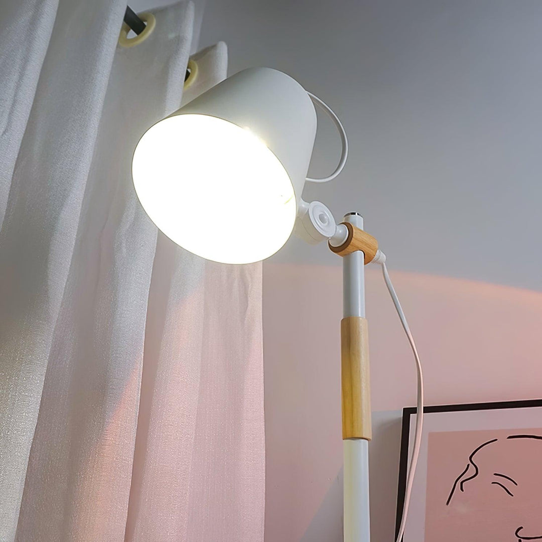 Scantling Desk Lamp - Vakkerlight