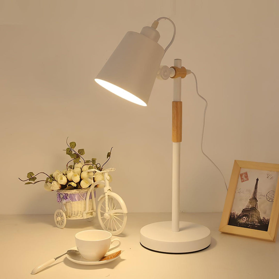 Scantling Desk Lamp - Vakkerlight