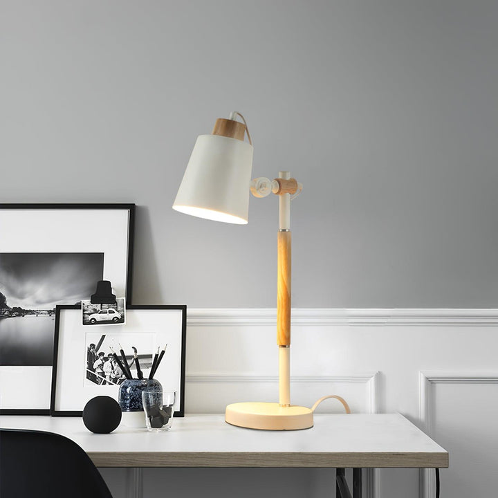 Scantling Desk Lamp - Vakkerlight