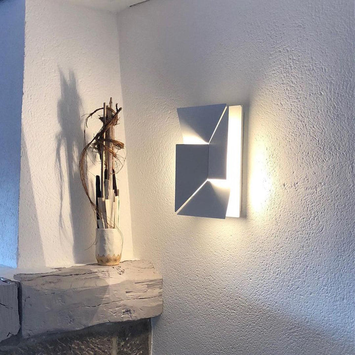 Shadows Grand Sconce - Vakkerlight