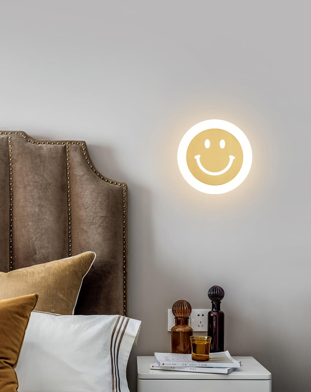 Smiley Wall Lamp - Vakkerlight