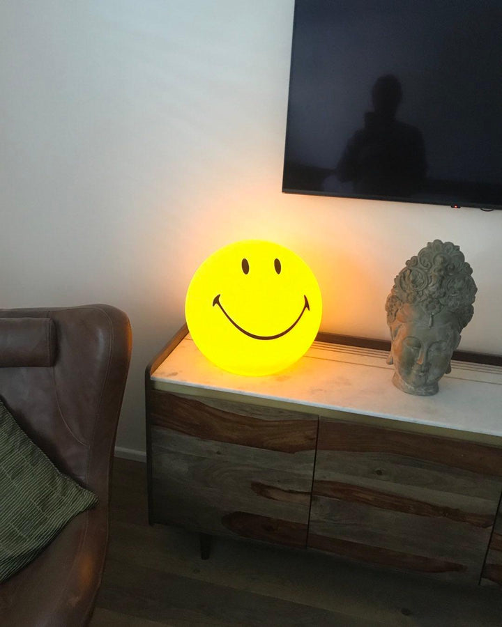 Smiling Rechargeable Built - in Battery Table Lamp - Vakkerlight