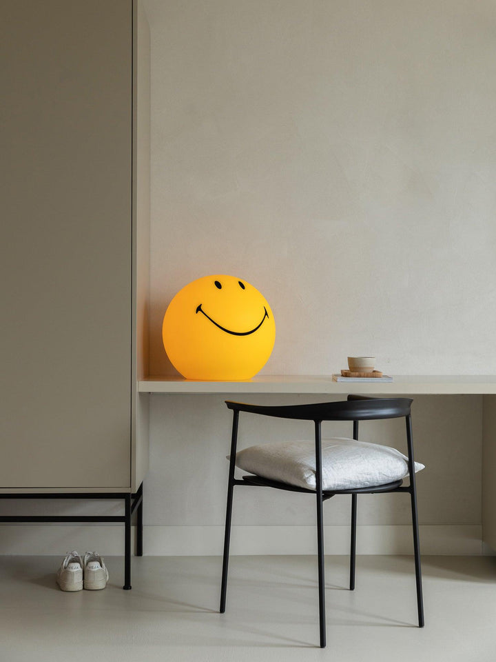 Smiling Rechargeable Built - in Battery Table Lamp - Vakkerlight