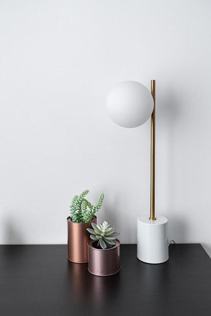 Sphere & Stem Table Lamp - Vakkerlight