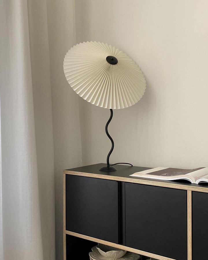 Squiggle Table Lamp - Vakkerlight