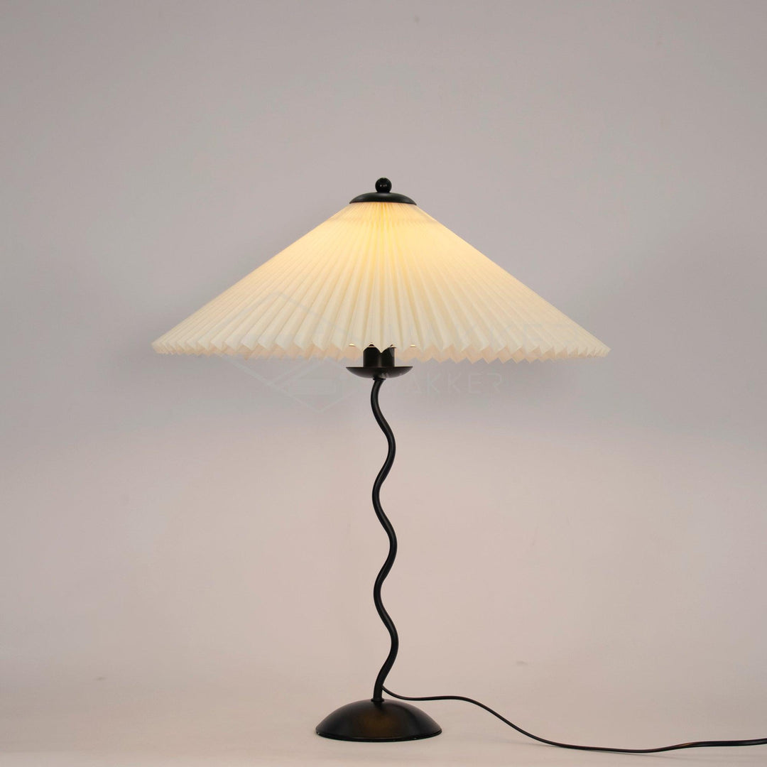 Squiggle Table Lamp - Vakkerlight