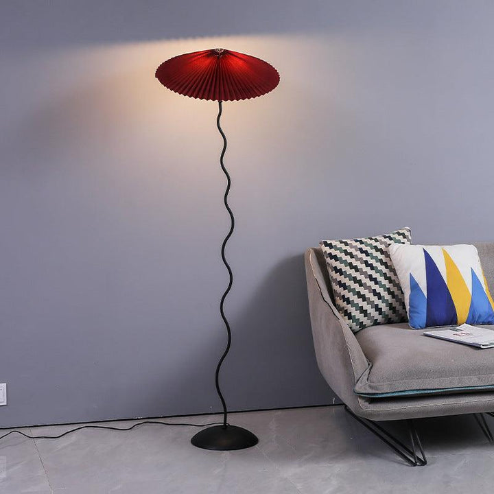 Squiggle Floor Lamp - Vakkerlight